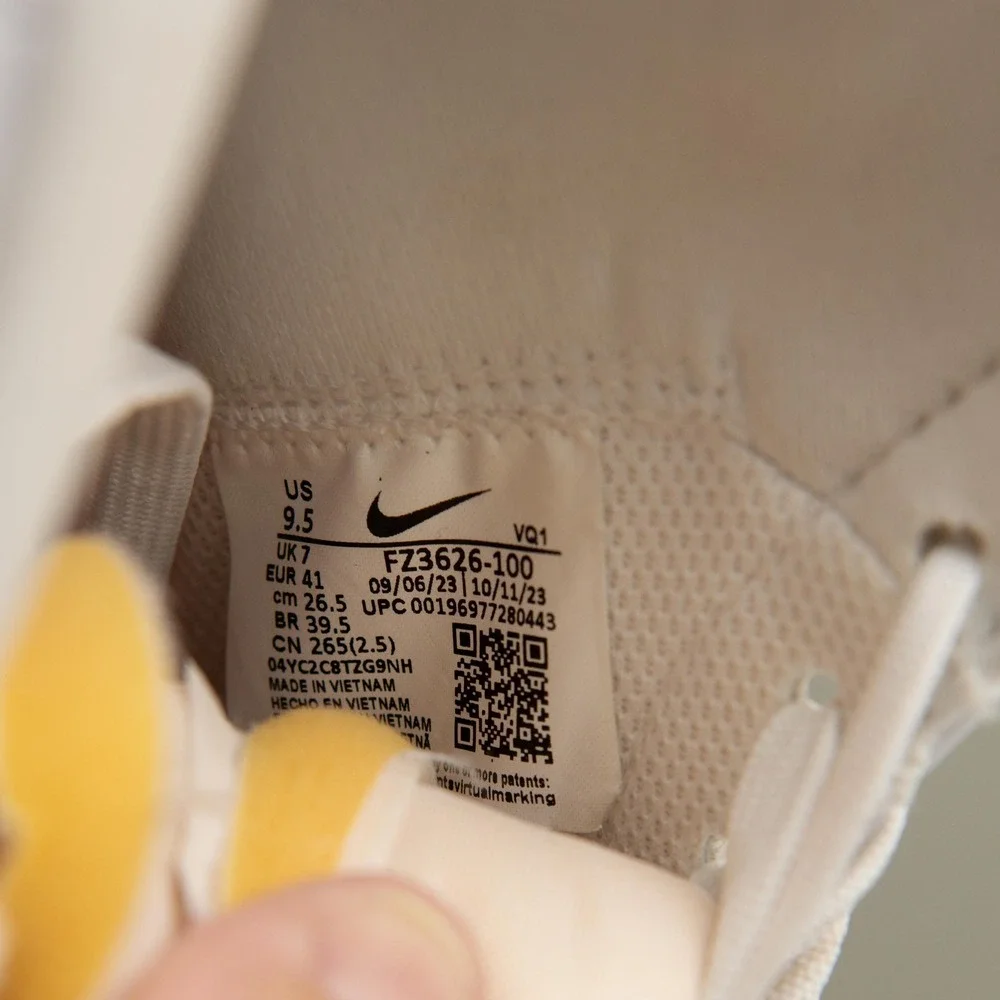 Nike Blazer Mid Sz 9.5 White Pink‎ High Top Sneakers Streetwear 70s Retro Style